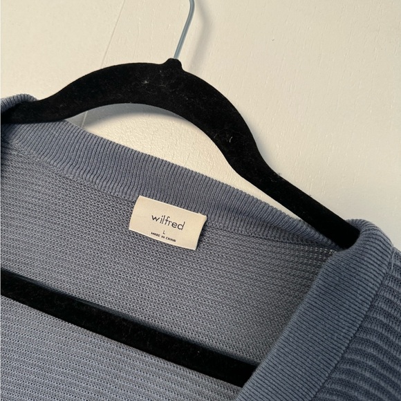 Aritzia Wilfred knit cardigan - Picture 2 of 4